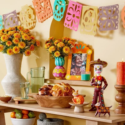 Día De Muertos Pineapple Decorative Vase - Designed With Luis Pinto 3 Día De Muertos Pineapple Decorative Vase - Designed With Luis Pinto