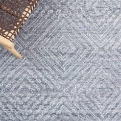 Abstract ABT146 Hand Tufted Area Rug - Safavieh -Northlight Store GUEST 4f74684c 2842 4f75 84a3 5f032f8638c9