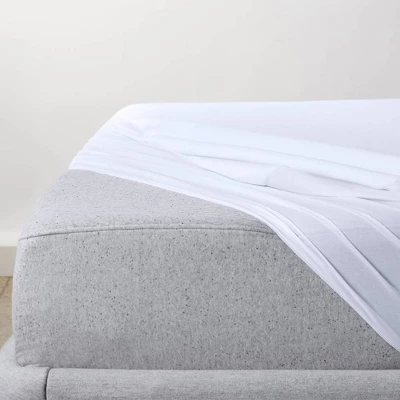 The Casper Water Resistant Mattress Protector 3 The Casper Water Resistant Mattress Protector
