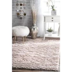 NuLOOM Vinita Moroccan Diamonds Shaggy Area Rug