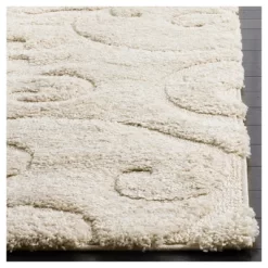 Runner Abstract Shag/Flokati Loomed - Safavieh