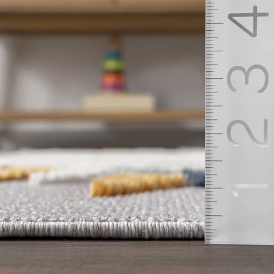 NuLOOM Amiah Hedgehog High-Low Kids Tasseled Area Rug 4 NuLOOM Amiah Hedgehog High-Low Kids Tasseled Area Rug - Image 2