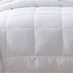 King Reversible Embossed Dot Seersucker Down Alternative Comforter - London Fog