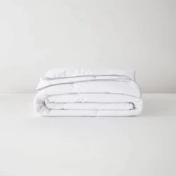 Midweight Down Comforter - Tuft & Needle -Northlight Store GUEST b7e85e1b 2695 42ab 93ef 3dff90c41e4a