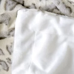 Cheer Collection Faux Fur Printed Blanket -Northlight Store GUEST f47eaf35 109b 4c2f 81dd 3be4e9d1eed0