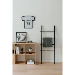 T-Shirt T-Framed Display Small - Umbra -Northlight Store GUEST fce0b641 574c 4420 ba42 b6266e4e92b1